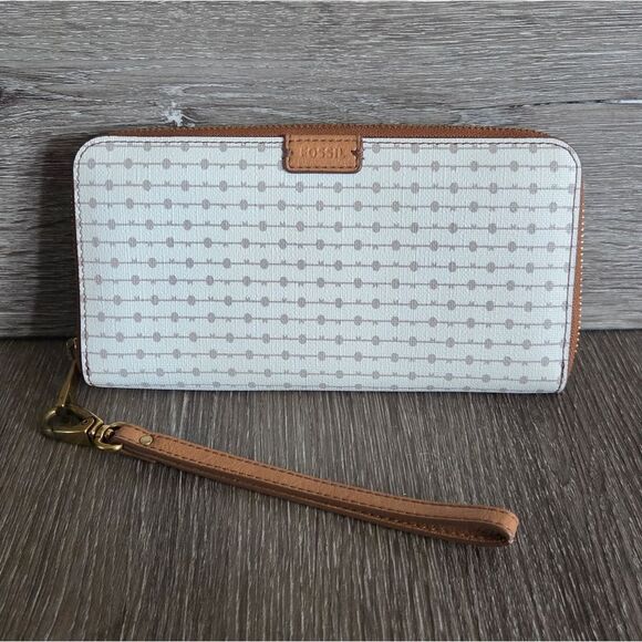 Fossil Handbags - Fossil Emma RFID Zip Around Printed Wallet